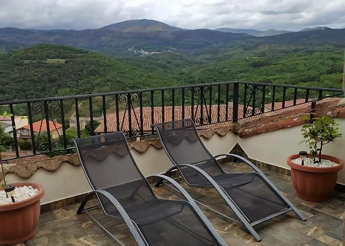 Laura * ミランダ・デル・カスタニャル